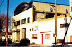 2001 - El frente de la fábrica en proceso de expansión